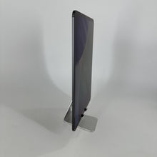 Load image into Gallery viewer, iPad Pro 13 (M5) 1TB Space Black (WiFi)