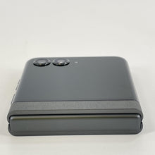 Load image into Gallery viewer, Motorola Razr (2024) 256GB Gray (Metro)