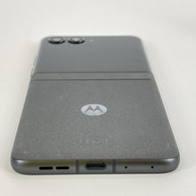 Load image into Gallery viewer, Motorola Razr (2024) 256GB Gray (Metro)