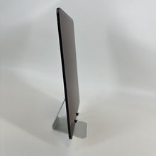Load image into Gallery viewer, iPad Pro 13 (M5) 1TB Black (Verizon)