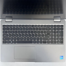 Load image into Gallery viewer, Dell Latitude 5520 15.6 Gray 3.0 GHz Intel Core i7 11th Gen. 32GB RAM 512GB Solid State Drive