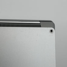 Load image into Gallery viewer, Microsoft Surface Laptop 6 15 Platinum 3.8 GHz Intel Core Ultra 7 32GB RAM 512GB Solid State Drive