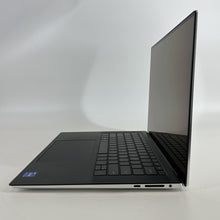 Load image into Gallery viewer, Dell XPS 15 9520 Silver 2.3 GHz Intel Core i7 12th Gen. 16GB RAM 512GB Solid State Drive NVIDIA GeForce RTX 3050 4 GB