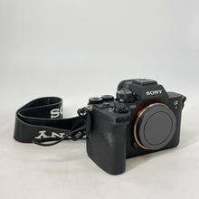 Load image into Gallery viewer, Sony Alpha 7 IV 33MP Black