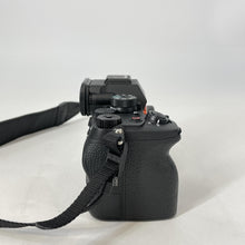Load image into Gallery viewer, Sony Alpha 7 IV 33MP Black