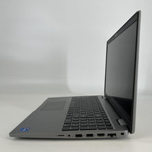 Load image into Gallery viewer, Dell Latitude 5540 15.6 Gray 1.7 GHz Intel Core i7 13th Gen. 16GB RAM 512GB Solid State Drive