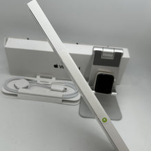 Load image into Gallery viewer, Apple Watch SE 3 40mm Starlight Unlocked 64GB