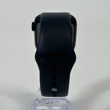 Load image into Gallery viewer, Apple Watch (Series 8) 41mm Space Black Unlocked 32GB