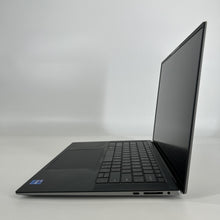 Load image into Gallery viewer, Dell Precision 5570 15.6 Gray 2.4 GHz Intel Core i7 12th Gen. 32GB RAM 1TB Solid State Drive NVIDIA RTX A1000 4 GB