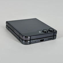 Load image into Gallery viewer, Galaxy Z Flip5 512GB Graphite (GSM Unlocked)