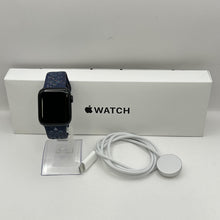 Load image into Gallery viewer, Apple Watch SE 3 40mm Midnight Unlocked 64GB