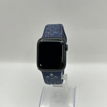 Load image into Gallery viewer, Apple Watch SE 3 40mm Midnight Unlocked 64GB