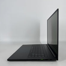 Load image into Gallery viewer, Razer Blade 16 2025 Black 2.0 GHz AMD Ryzen AI 9 365 32GB RAM 1TB Solid State Drive NVIDIA GeForce RTX 5070 8 GB