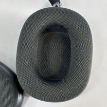 Load image into Gallery viewer, Apple AirPods Max Lightning Black