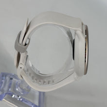 Load image into Gallery viewer, Garmin Vivoactive 5 42mm Cream GPS 4GB