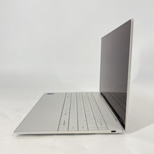 Load image into Gallery viewer, Dell XPS 13 9350 Gray 2.2 GHz Intel Core Ultra 7 Series 2 32GB RAM 1TB Solid State Drive