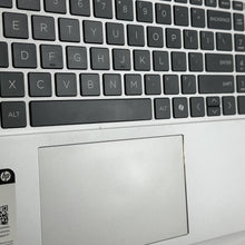 Load image into Gallery viewer, HP OmniBook 5 16 Glacier Silver 2.3 GHz Intel Core Ultra 7 Series 2 16GB RAM 1TB Solid State Drive