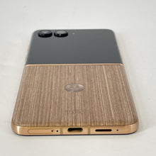 Load image into Gallery viewer, Motorola Razr Ultra (2025) 1TB Brown (GSM Unlocked)