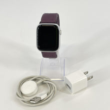Load image into Gallery viewer, Apple Watch (Series 8) 45mm Silver WiFi 32GB