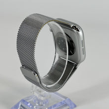 Load image into Gallery viewer, Apple Watch (Series 11) 42mm Silver Unlocked 64GB
