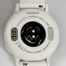 Load image into Gallery viewer, Garmin Vivoactive 5 42mm Silver GPS