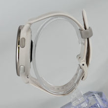 Load image into Gallery viewer, Garmin Vivoactive 5 42mm Silver GPS