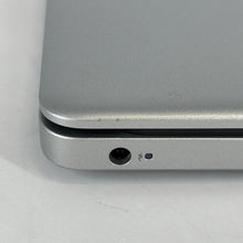 Load image into Gallery viewer, Dell Inspiron 5593 15.6 Silver 1.3 GHz Intel Core i7 10th Gen. 16GB RAM 512GB Solid State Drive