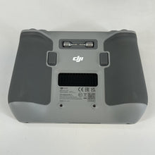 Load image into Gallery viewer, DJI Mavic 3 Pro Carbon Black
