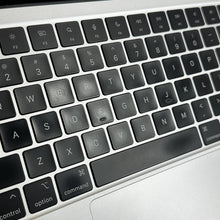 Load image into Gallery viewer, Apple MacBook Air 13 2022 Silver 3.49 GHz M2 8-Core CPU 8GB Unified Memory 256GB Solid State Drive 8-Core GPU