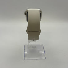 Load image into Gallery viewer, Apple Watch (Series 7) 41mm Silver Unlocked 32GB