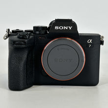 Load image into Gallery viewer, Sony Alpha 7 IV 33MP Black