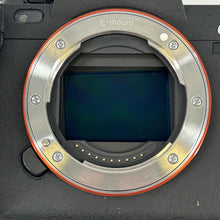 Load image into Gallery viewer, Sony Alpha 7 IV 33MP Black