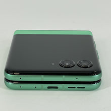 Load image into Gallery viewer, Motorola Razr (2025) 256GB Green (TracFone)