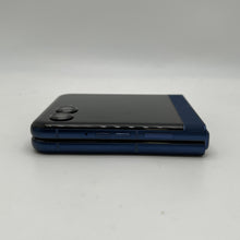 Load image into Gallery viewer, Motorola Razr (2025) 256GB Blue (Xfinity)