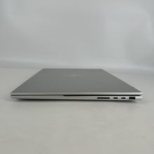 Load image into Gallery viewer, HP Envy 17 Silver 2.1 GHz Intel Core i7 12th Gen. 12GB RAM 512GB Solid State Drive