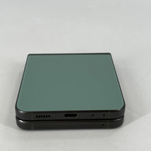Load image into Gallery viewer, Galaxy Z Flip5 512GB Green (GSM Unlocked)