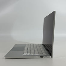 Load image into Gallery viewer, Razer Book 13.4 Silver 2.8 GHz Intel Core i7 11th Gen. 16GB RAM 512GB Solid State Drive
