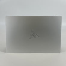 Load image into Gallery viewer, Razer Book 13.4 Silver 2.8 GHz Intel Core i7 11th Gen. 16GB RAM 512GB Solid State Drive