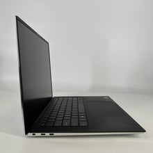 Load image into Gallery viewer, Dell XPS 15 9520 Silver 2.3 GHz Intel Core i7 12th Gen. 16GB RAM 512GB Solid State Drive NVIDIA GeForce RTX 3050 4 GB