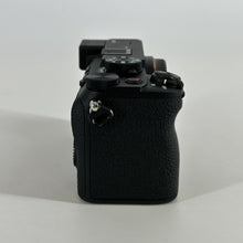 Load image into Gallery viewer, Sony Alpha 7CR 61MP Black