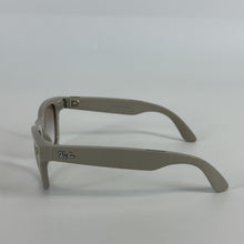 Load image into Gallery viewer, Meta Ray-Ban Meta Skyler (Gen 1) Shiny Chalky Gray 32GB