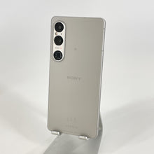 Load image into Gallery viewer, Sony Xperia 1 VI 12GB RAM 256GB Silver (GSM Unlocked)
