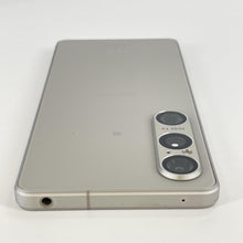 Load image into Gallery viewer, Sony Xperia 1 VI 12GB RAM 256GB Silver (GSM Unlocked)