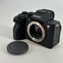 Load image into Gallery viewer, Sony Alpha 7R V 61MP Black