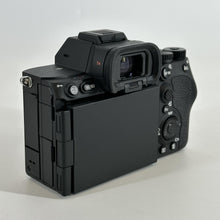 Load image into Gallery viewer, Sony Alpha 7R V 61MP Black