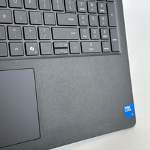 Load image into Gallery viewer, Dell Pro 16 PC16250 Magnetite 1.4 GHz Intel Core 5 8GB RAM 256GB Solid State Drive