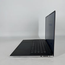 Load image into Gallery viewer, Dell XPS 15 9520 Silver 2.3 GHz Intel Core i7 12th Gen. 32GB RAM 1TB Solid State Drive