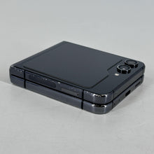 Load image into Gallery viewer, Galaxy Z Flip5 256GB Grey (T-Mobile)