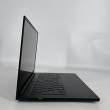Load image into Gallery viewer, Razer Blade 14 2025 Black 2.0 GHz AMD Ryzen AI 9 365 32GB RAM 1TB Solid State Drive NVIDIA GeForce RTX 5070 8 GB