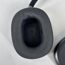 Load image into Gallery viewer, Apple AirPods Max Lightning Space Black